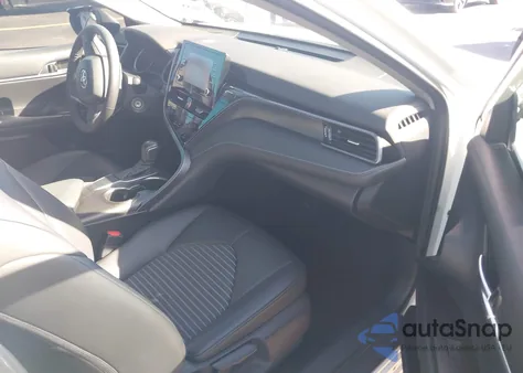 2021 Toyota Camry Se z USA, uszkodzony, nr VIN 4T1G11AK1MU477578